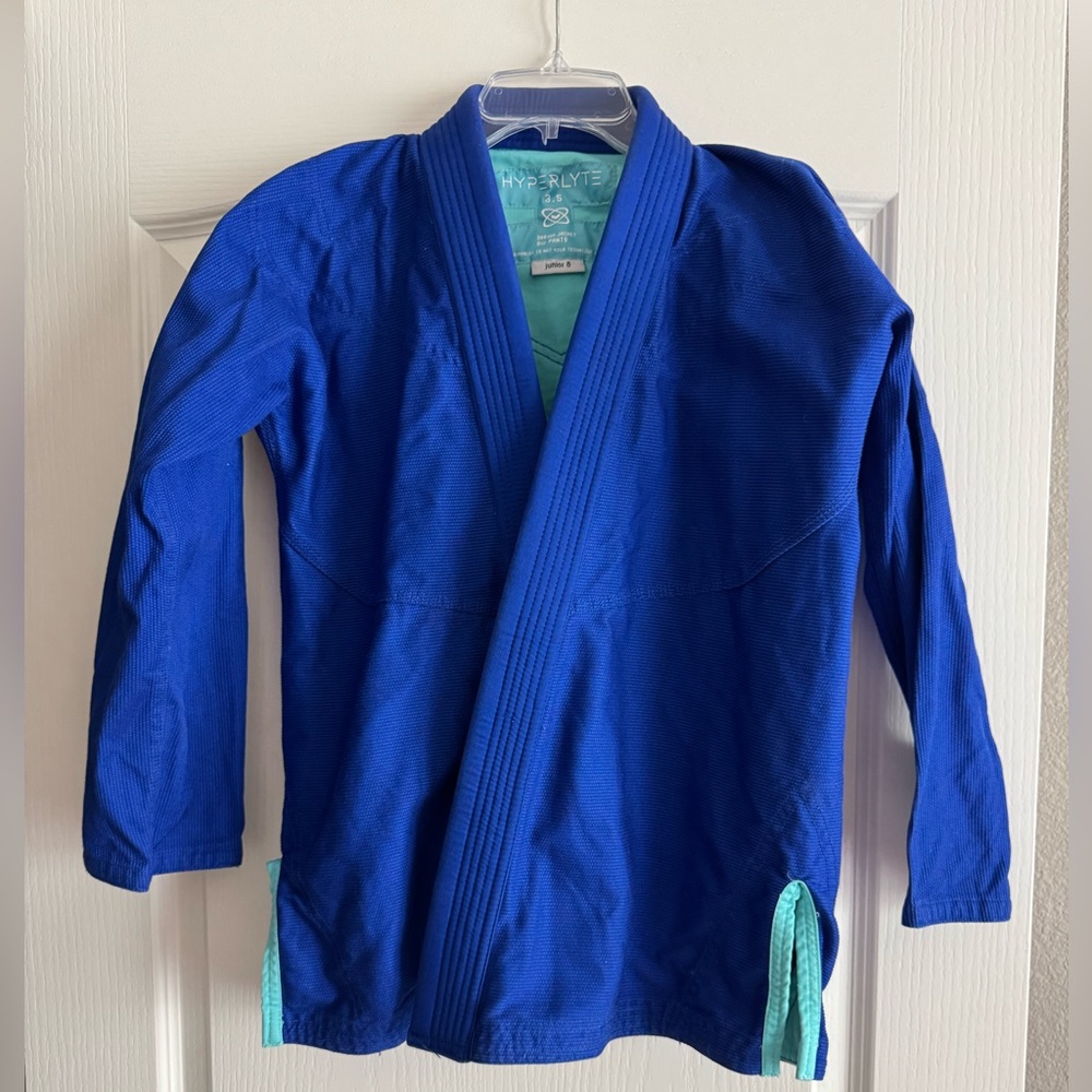 HYPERFLY Kids Blue Jiu Jitsu Gi SIZE J8